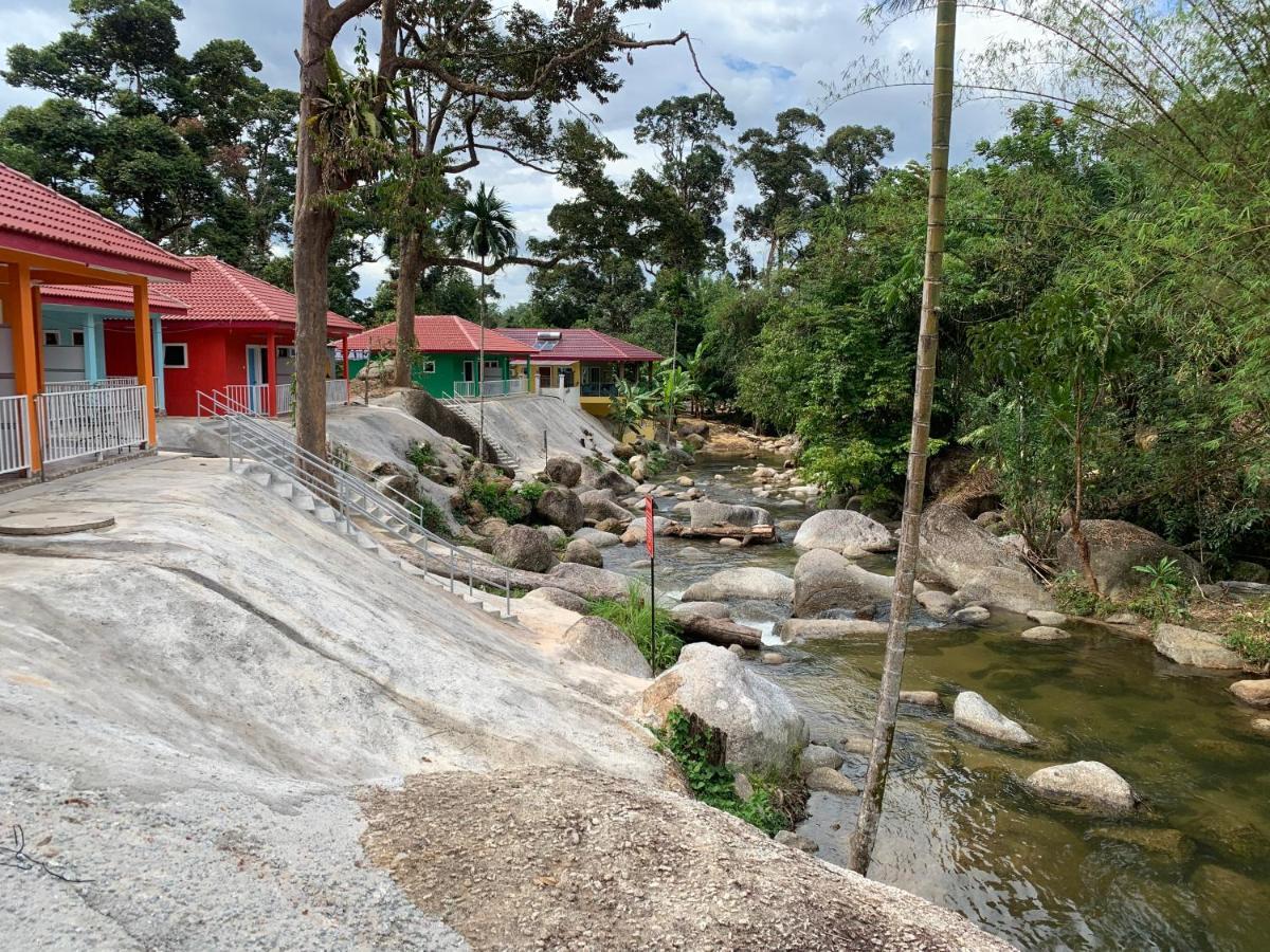 Chalet Latip D'Ayer Itam Kampong Ayer Hitam (Perak) Bagian luar foto
